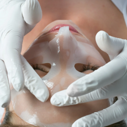 Hydra geld mask droge huid boost vochttekort Hoogeveen Schoonheidssalon huidverbetering
